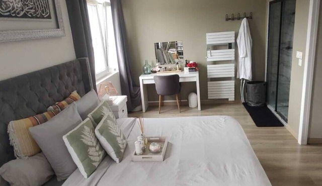 Comfortable and ideally located house, perfect for family stays.