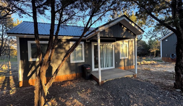 Comfortable and inviting cabin in the serene country setting of Weatherford