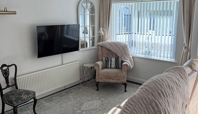 Comfortable and Private House, 2 Bed, Central, Perfect for Harwell & Williams F1