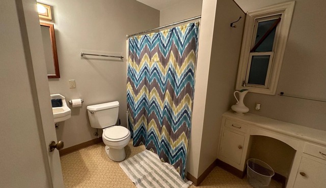 Comfortable and quiet one bedroom side by side apartment