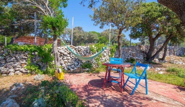 Comfortable and spacious apartment with balcony and sea view Bonić, Lošinj (A-23056-d)