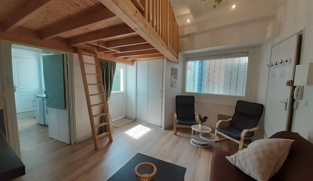 Comfortable Apartment with Mountain View, Private Terrace and Wi-Fi