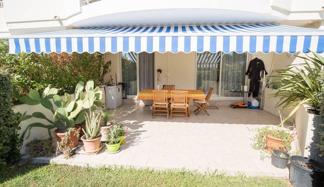 Comfortable apartment near the beach and services