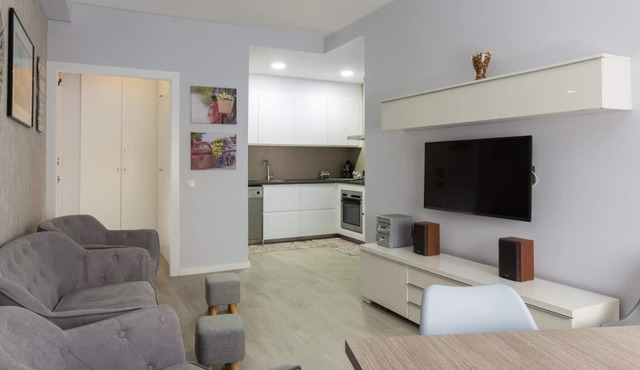 Comfortable apartment with free parking