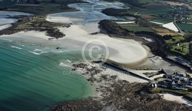 Comfortable apartment 300m from the sea