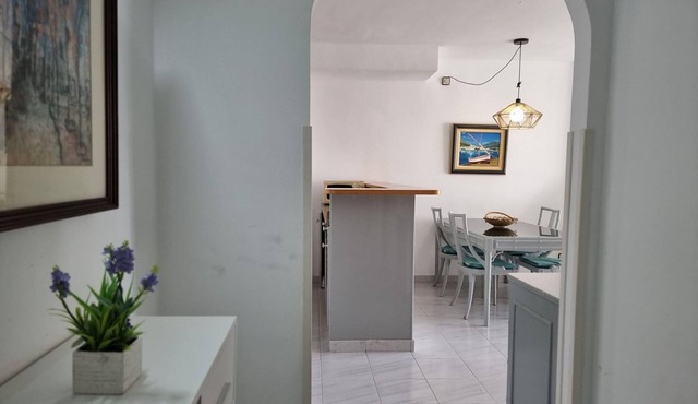 Comfortable apartment with terrace, central, near the beach
