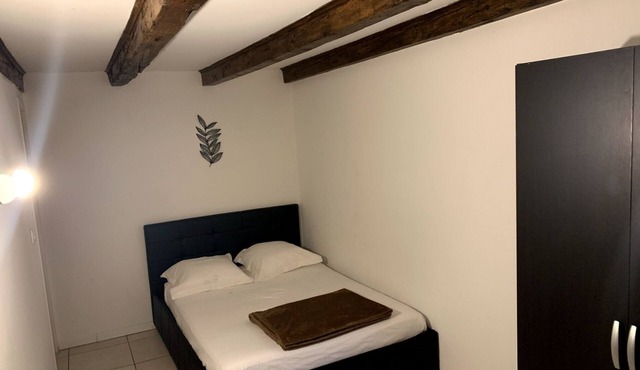 Comfortable apartment in a quiet private residence