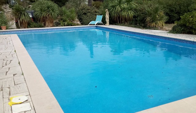 Comfortable apartment/b&b with pool