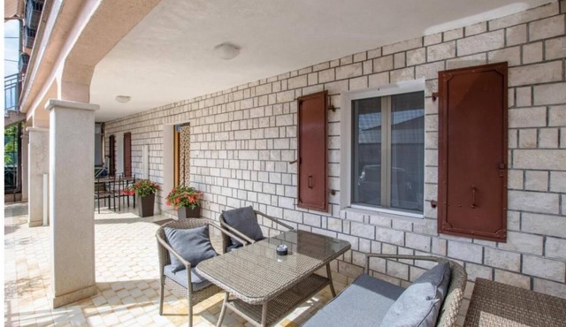Comfortable apartment in Umag with parking space