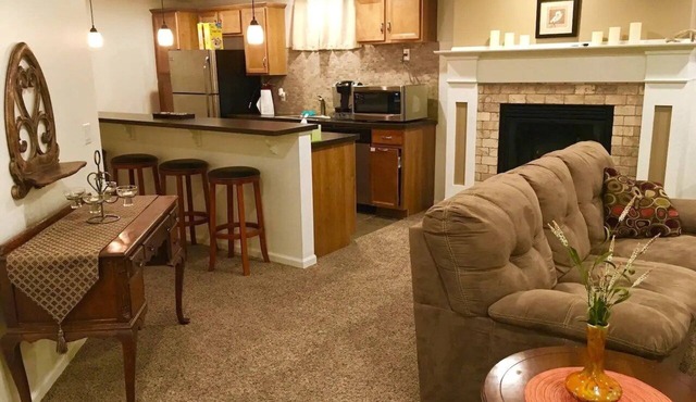 Comfortable Apartment in Northwest Omaha
