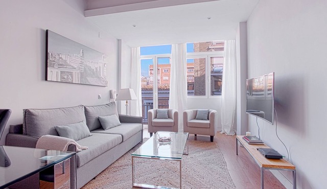 Comfortable Apartment near Retiro Park. Retiro III