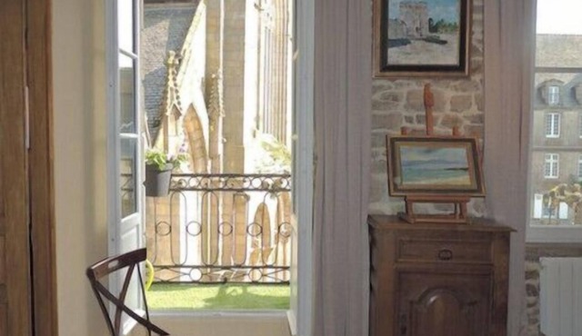 Comfortable apartment with balcony and nice view