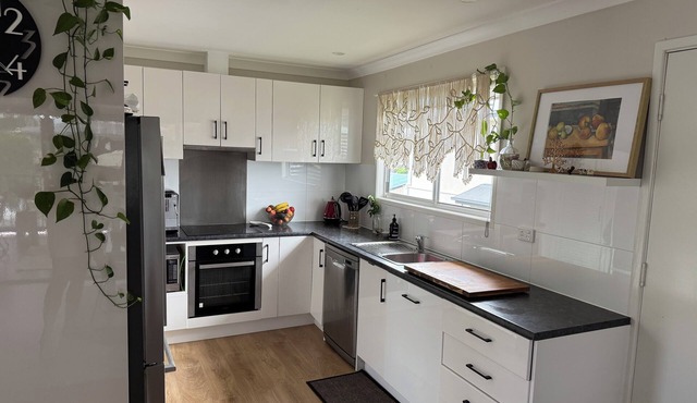 Comfortable Bayside Home ~ One to Three Month Rental, flexible dates