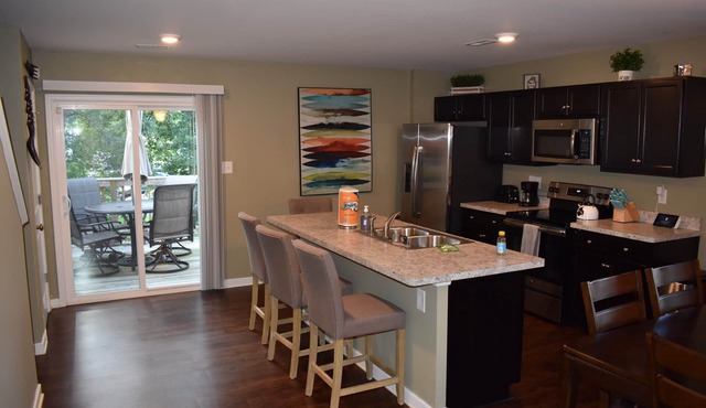 Comfortable, Beautiful Townhome in quaint neighborhood w/patio deck