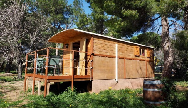 Comfortable caravan for 2 people