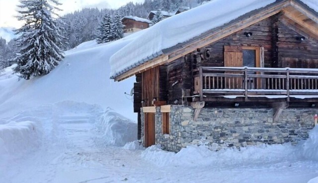 Comfortable chalet at La Giettaz at the foot of the slopes