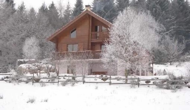 Comfortable chalet for 8-10 people with a 4-seater sauna