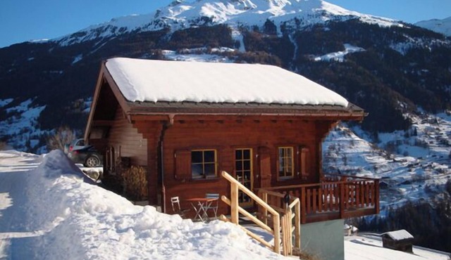 Comfortable chalet for 10-11 persons : living-room with wood stove - kitchen with dishwasher and mic