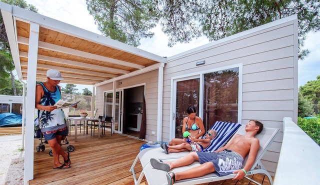 Comfortable chalet with two bathrooms, 2 km. from Zadar