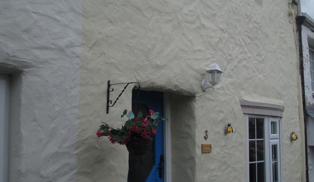 Comfortable Character Cottage 'Bumble Cottage'