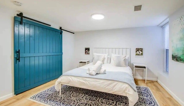 ✧ Comfortable & Clean ✧ Private Studio in Serene DC Neighborhood with Responsive & Friendly Host ✧