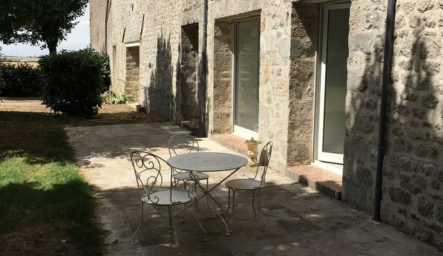 comfortable cottage near the Cathedral of Chartres in quiet countryside
