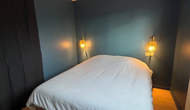 Comfortable, contemporary new villa just 10 minutes' walk from the beach.