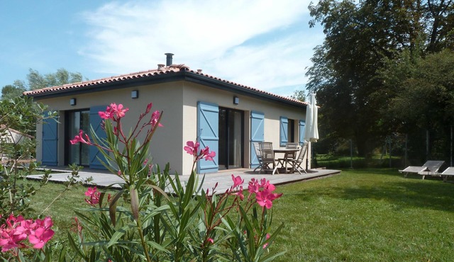 Comfortable cottage, on one level between Lake St Ferréol and Revel