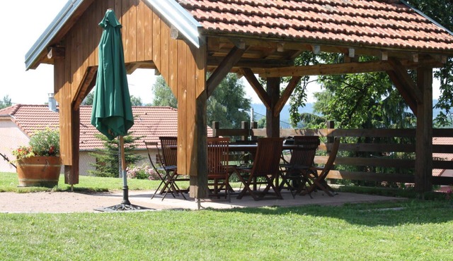 Comfortable cottage welcoming 14 people.