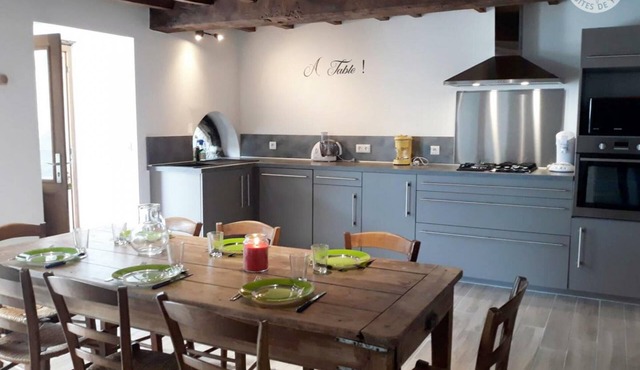 Comfortable countryside cottage with terrace