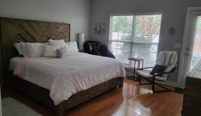 Comfortable, covenient, quaint