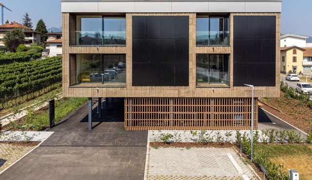 Comfortable environment in a Modern, simple and stylish complex