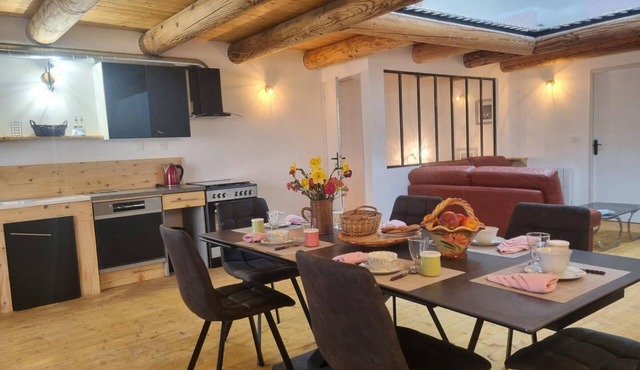 Comfortable family cottage in the heart of Sauvain