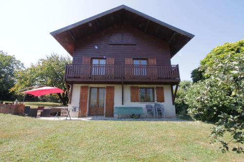 Comfortable family chalet 5 min drive from the lake