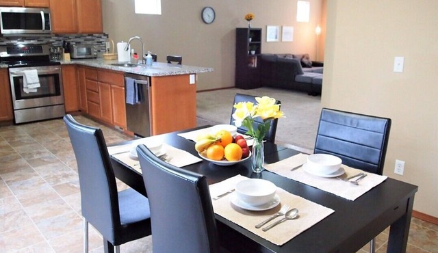 Comfortable & Family friendly house near WA State Fair, JBLM, PLU, golf, & parks