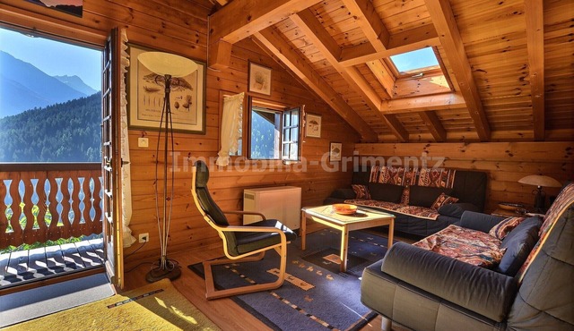Comfortable flat for 2 to 4 people, living room with 1 divan bed, kitchen area, 1 double bedroom, ba