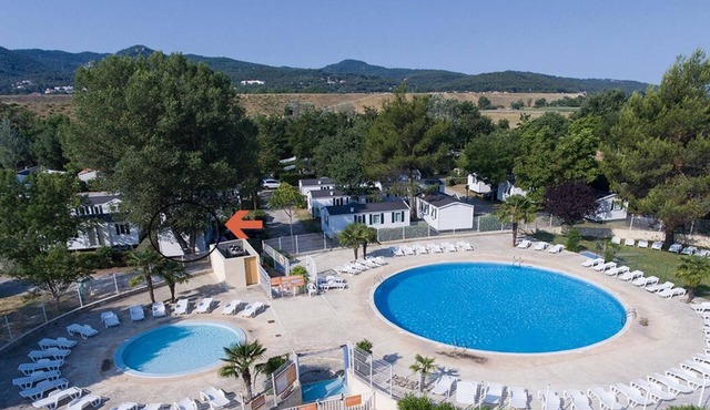 Comfortable 3 bedroom mobile home with air conditioning in Provence - Swimming pool and private lake