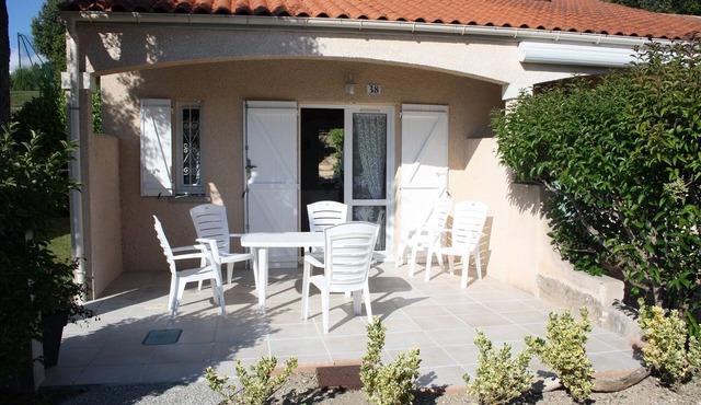 Comfortable Villa In Residence With Pool And Tennis Court