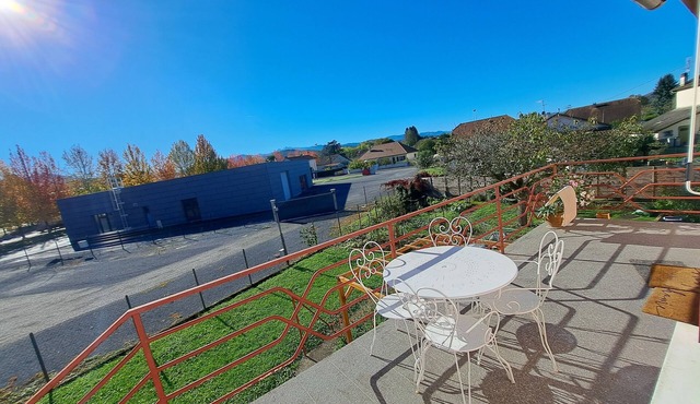 Comfortable apartment with parking and terraces