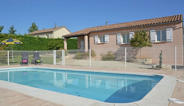 Comfortable villa with swimming pool