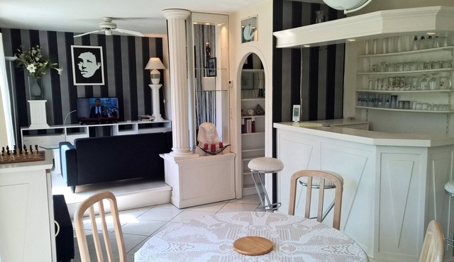 Comfortable, functional and very well furnished apartment in a magnificent location