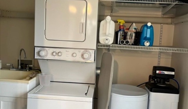 Comfortable furnished 2-bedroom apartment