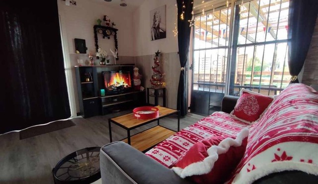 Comfortable gite well located bath/remous terrace enclosed garden dogs accepted!