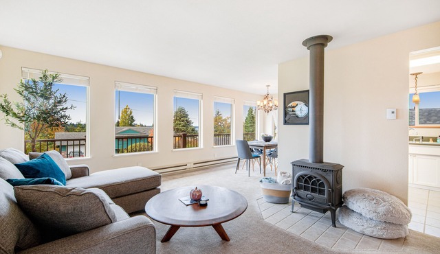 Comfortable home with Puget Sound view, decks, garden patio, WiFi & W/D