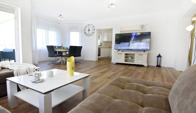 Comfortable holiday home with pool