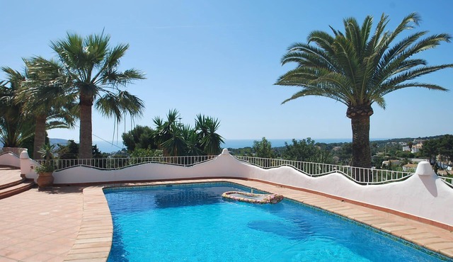 Comfortable holiday villa with fantastic sea-view and private pool