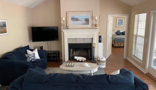 Comfortable Home 7 miles from Jekyll Island Entrance