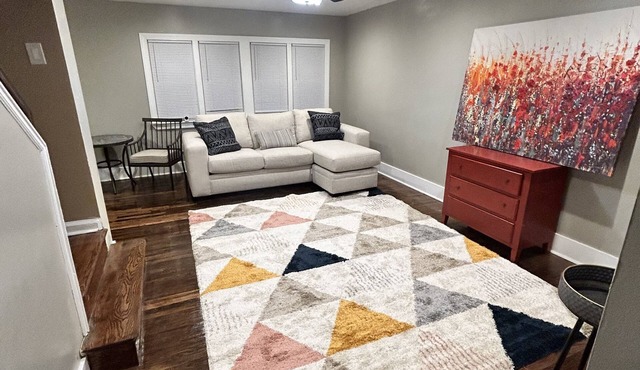 Comfortable home away from homen