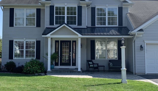 Comfortable Home close to Penn State