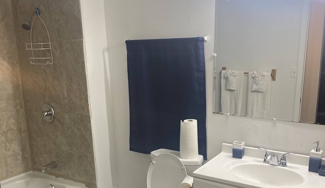 Comfortable home if your visiting the St. Louis area for work or play